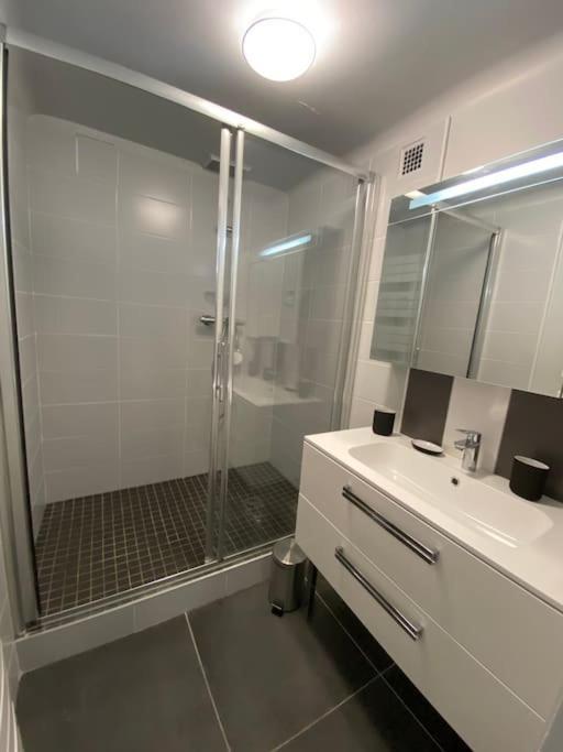 Appartement Perret Vue Sur Mer Хавър Екстериор снимка
